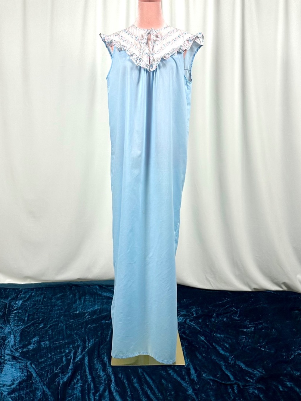 Vintage Queentex Blue Ruffle Collar Nightgown Maxi Dress S/M